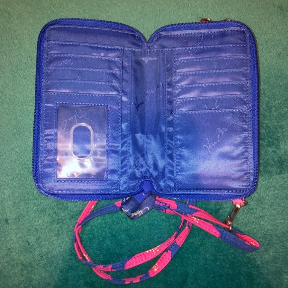 Vera Bradley wristlet/ crossbody!! - Picture 3 of 4